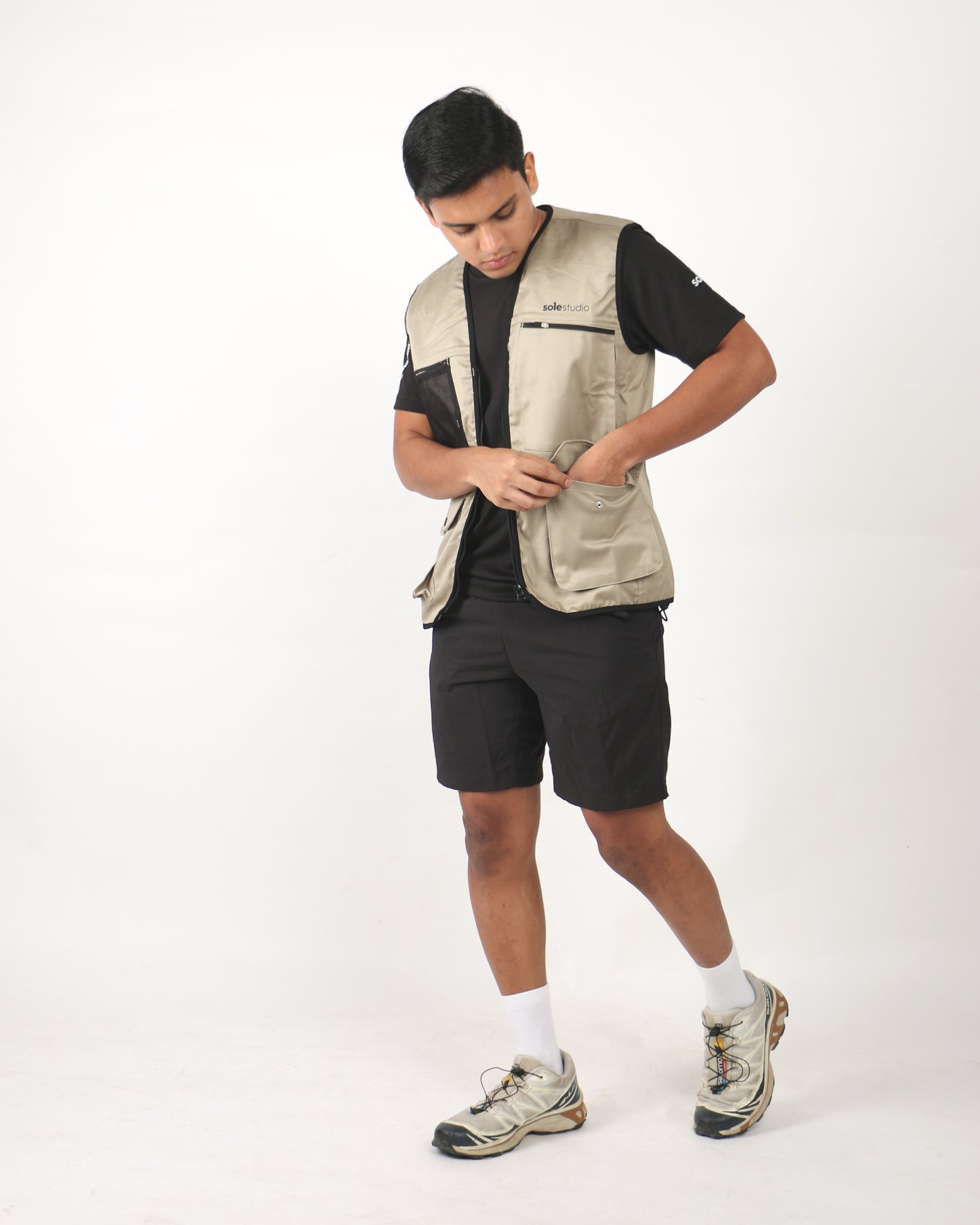 Explorer Utility Vest - Built for Outdoors