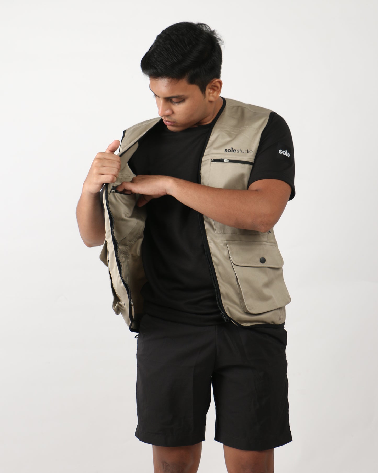 Explorer Utility Vest - Built for Outdoors