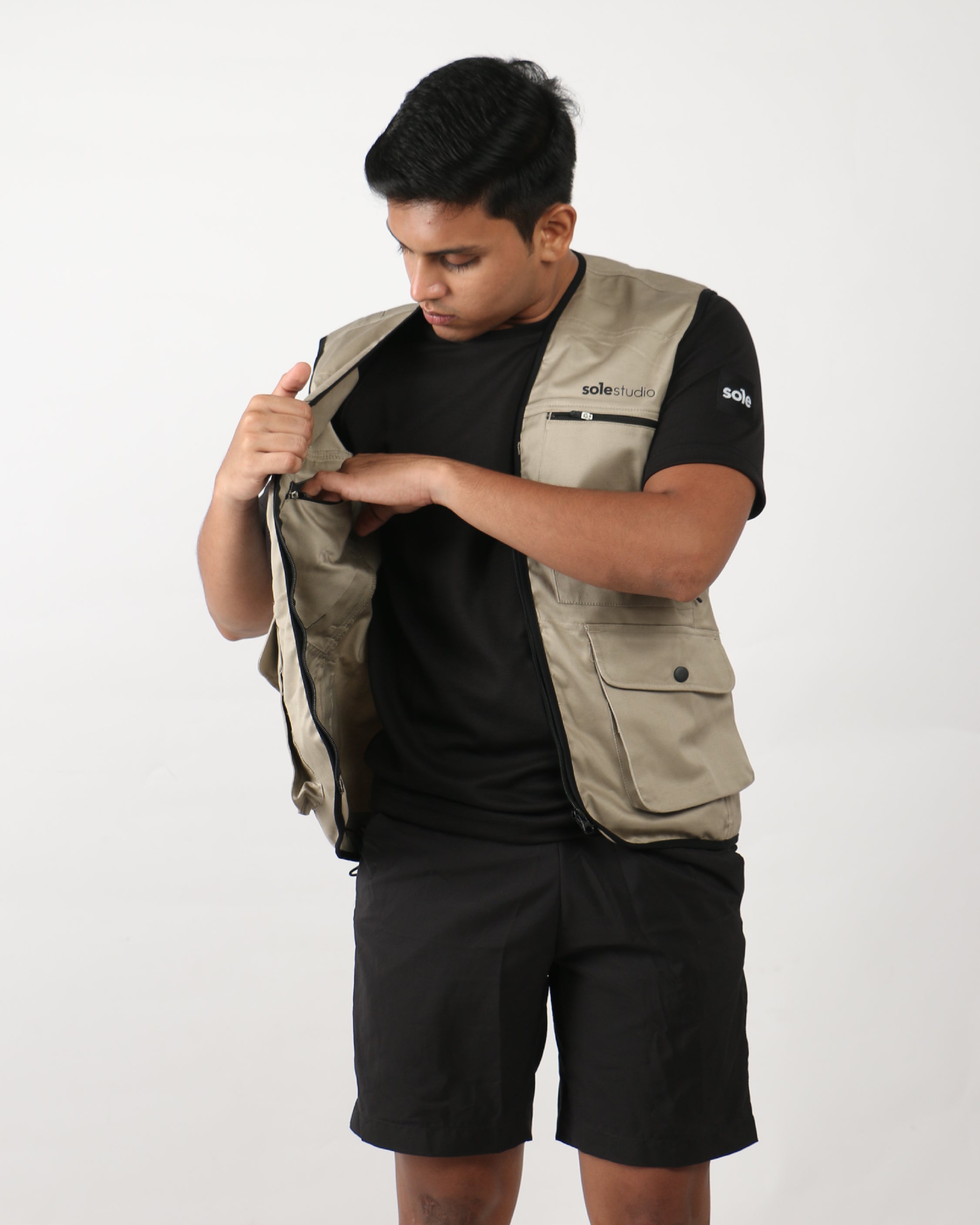 Explorer Utility Vest - Built for Outdoors